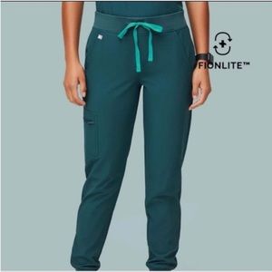 *New Figs Scrubs - Zamora 2.0 FionLite Jogger Scrub Pants Caribbean Blue
